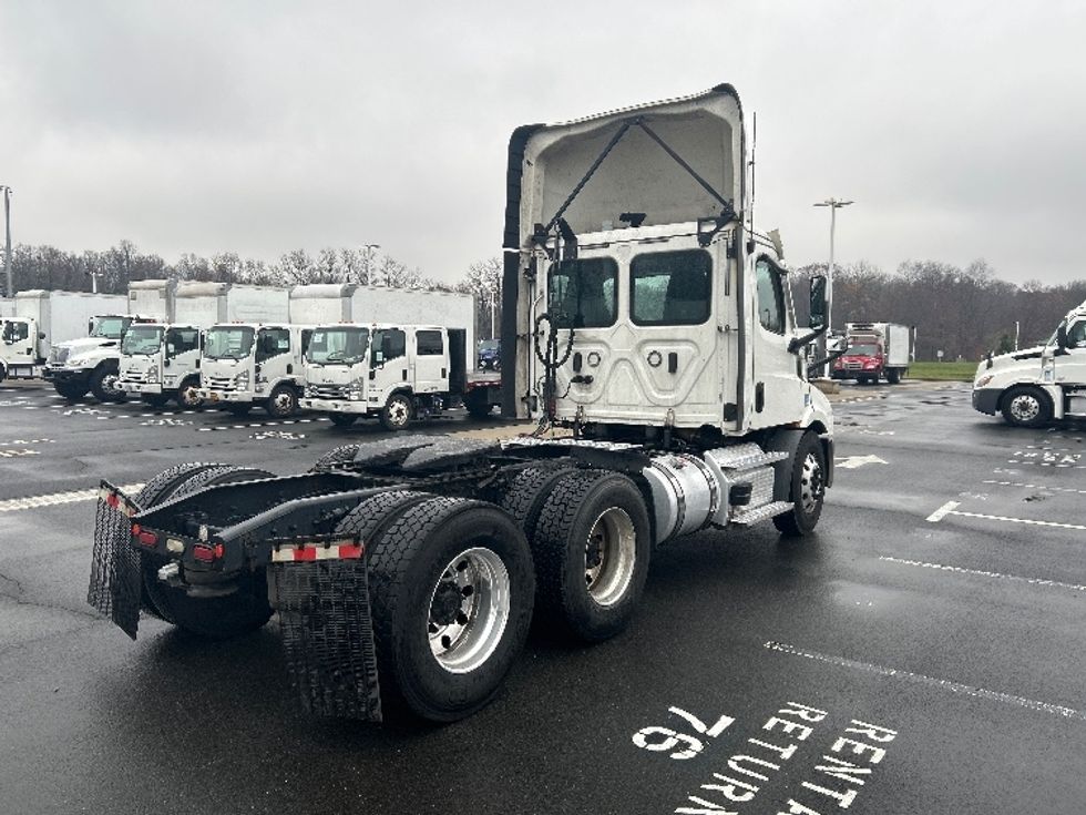 Day Cab Tractor-Heavy Duty Tractors-Freightliner-2021-T11664ST-Monmouth Junction-NJ-268,974\n\t\tmiles-$ 60,500 - Image 7