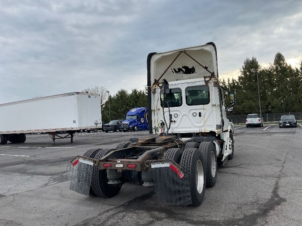 Day Cab Tractor-Heavy Duty Tractors-Freightliner-2021-T11664ST-Mount Pleasant-PA-493,982\n\t\tmiles-$ 42,500 - Image 7