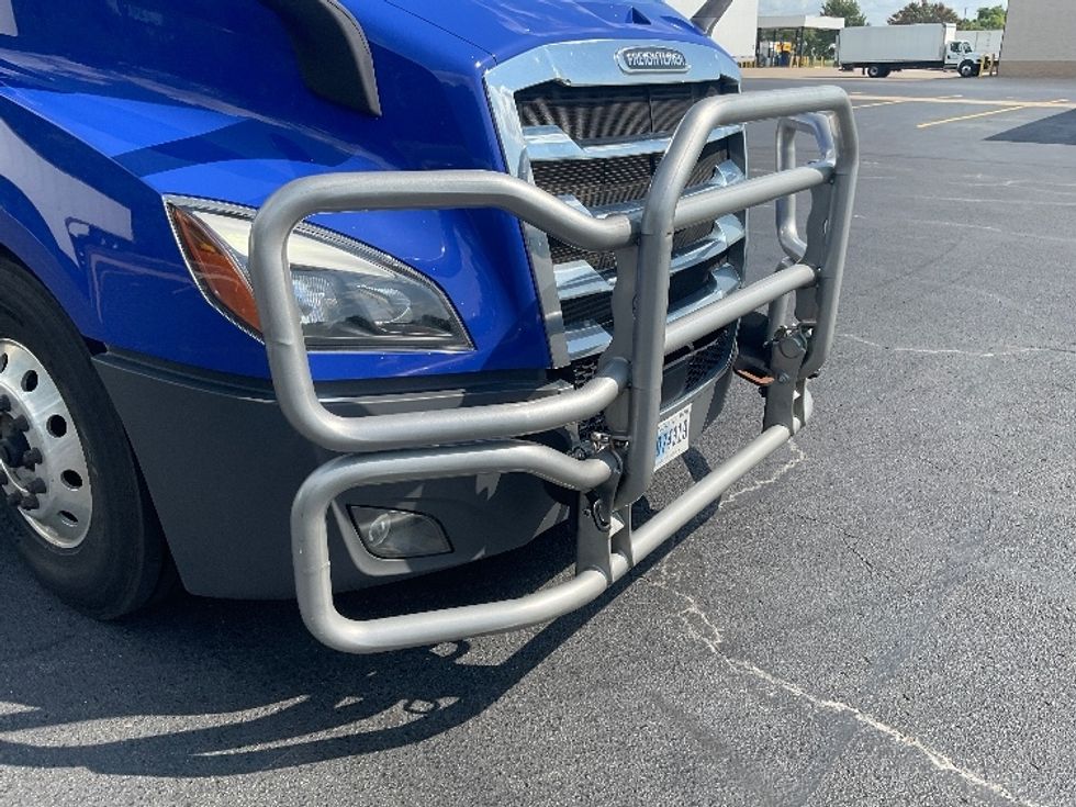 Day Cab Tractor-Heavy Duty Tractors-Freightliner-2021-T11664ST-Nashville (Mount Juliet)-TN-221,398\n\t\tmiles-$ 64,250 - Image 18