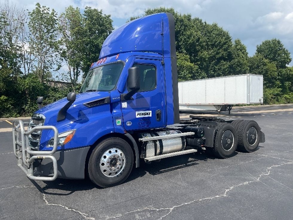 Day Cab Tractor-Heavy Duty Tractors-Freightliner-2021-T11664ST-Nashville (Mount Juliet)-TN-221,398\n\t\tmiles-$ 64,250 - Image 3