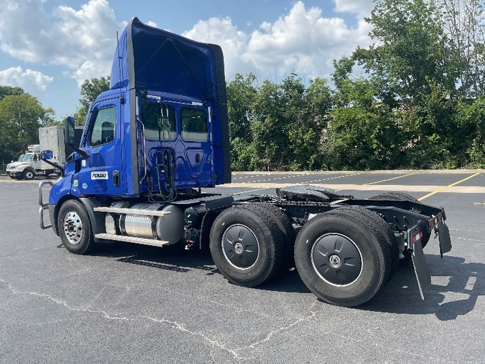 Day Cab Tractor-Heavy Duty Tractors-Freightliner-2021-T11664ST-Nashville (Mount Juliet)-TN-221,398\n\t\tmiles-$ 64,250 - Image 5