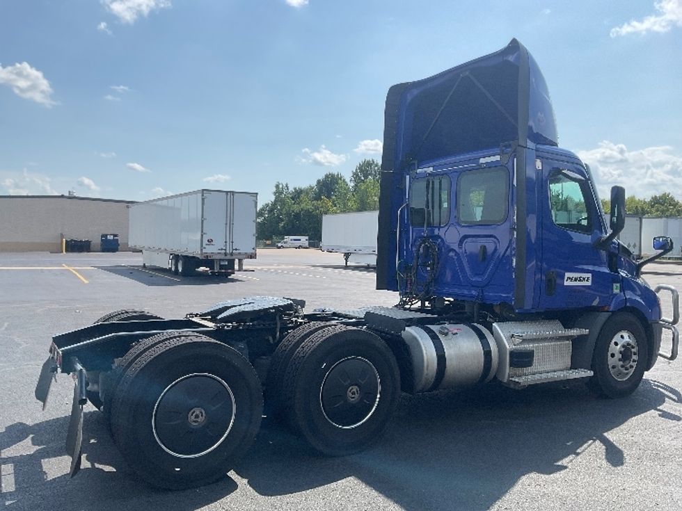 Day Cab Tractor-Heavy Duty Tractors-Freightliner-2021-T11664ST-Nashville (Mount Juliet)-TN-221,398\n\t\tmiles-$ 64,250 - Image 7
