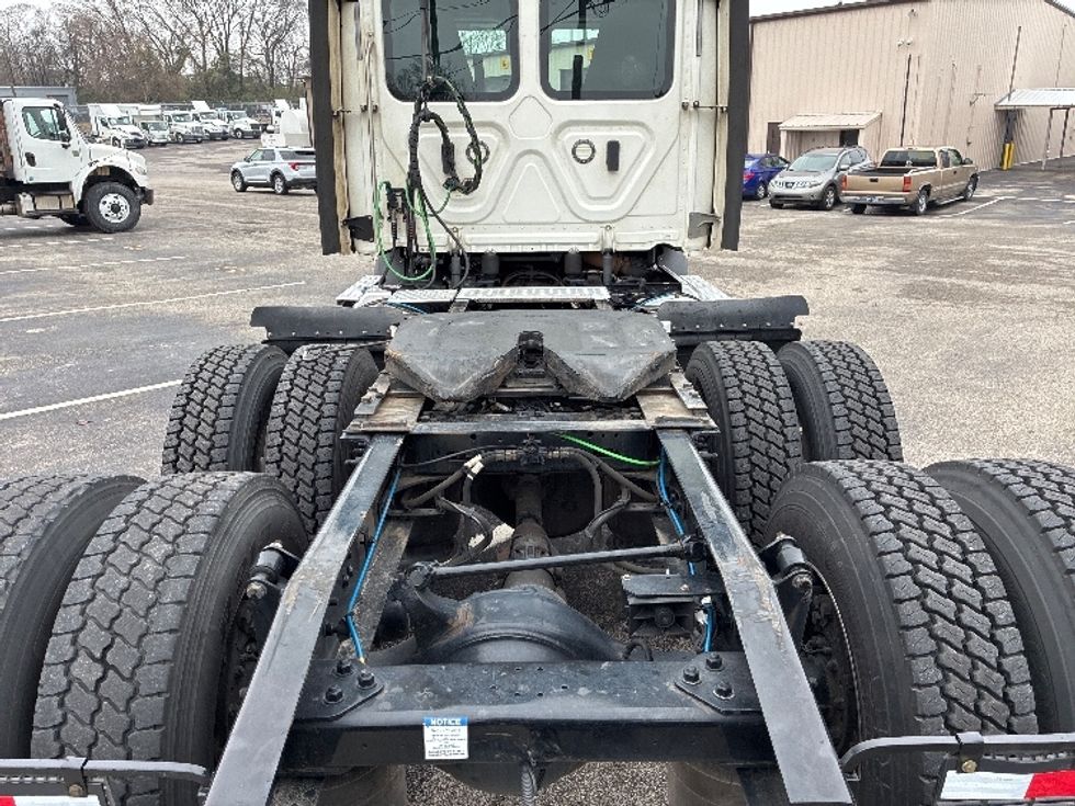 Day Cab Tractor-Heavy Duty Tractors-Freightliner-2021-T11664ST-Nashville (Mount Juliet)-TN-580,909\n\t\tmiles-$ 38,500 - Image 6