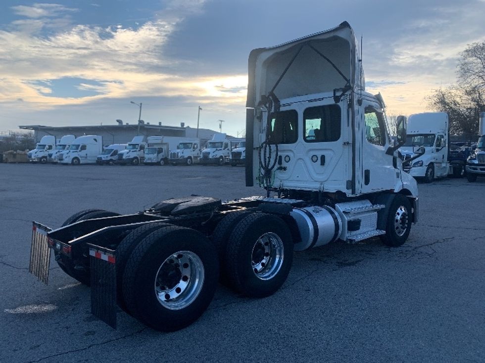 Day Cab Tractor-Heavy Duty Tractors-Freightliner-2021-T11664ST-Nashville (Mount Juliet)-TN-612,562\n\t\tmiles-$ 29,000 - Image 7