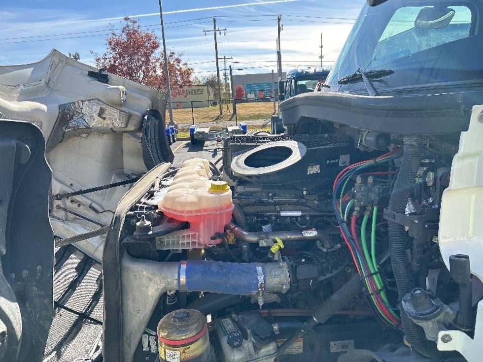 Day Cab Tractor-Heavy Duty Tractors-Freightliner-2021-T11664ST-Oklahoma City-OK-341,229\n\t\tmiles-$ 65,500 - Image 16