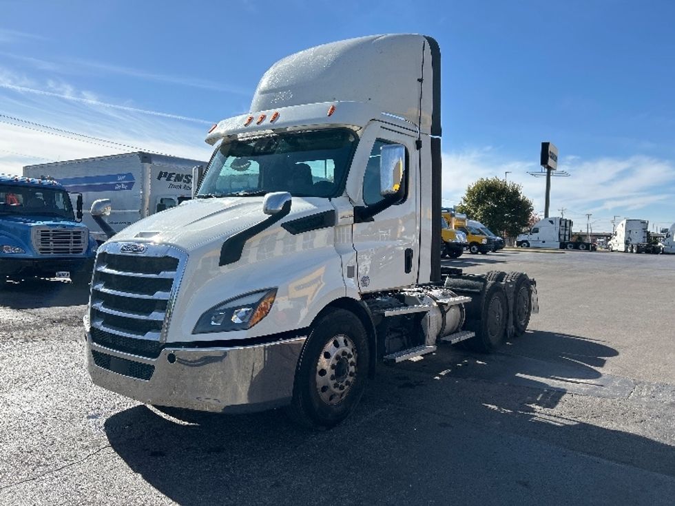 Day Cab Tractor-Heavy Duty Tractors-Freightliner-2021-T11664ST-Oklahoma City-OK-341,229\n\t\tmiles-$ 65,500 - Image 3