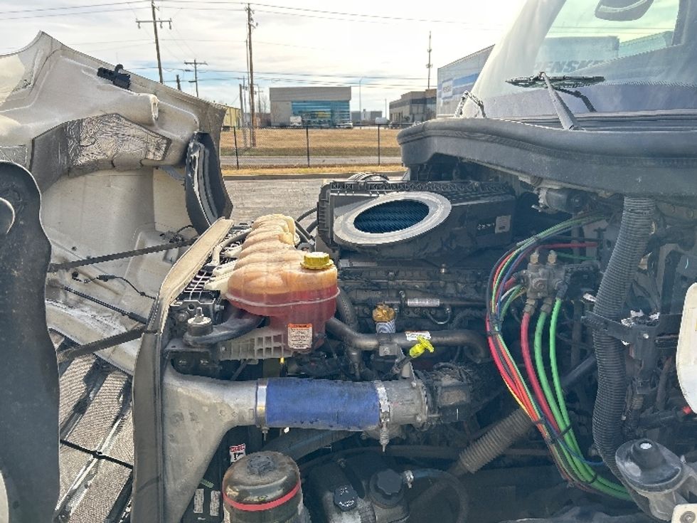 Day Cab Tractor-Heavy Duty Tractors-Freightliner-2021-T11664ST-Oklahoma City-OK-476,201\n\t\tmiles-$ 51,750 - Image 16