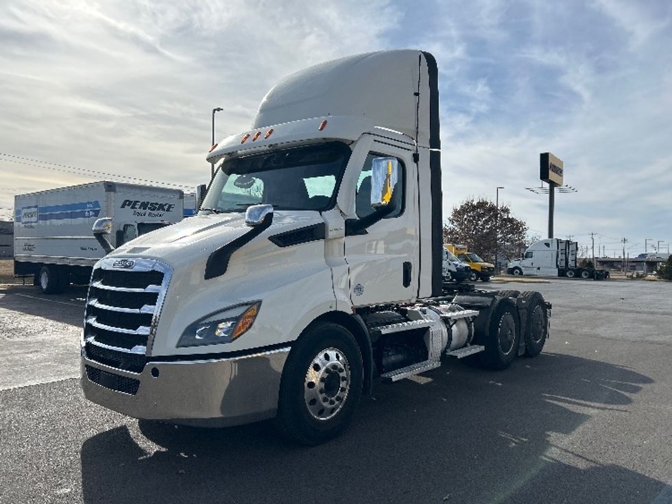 Day Cab Tractor-Heavy Duty Tractors-Freightliner-2021-T11664ST-Oklahoma City-OK-476,201\n\t\tmiles-$ 51,750 - Image 3