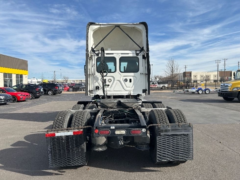 Day Cab Tractor-Heavy Duty Tractors-Freightliner-2021-T11664ST-Oklahoma City-OK-476,201\n\t\tmiles-$ 51,750 - Image 6