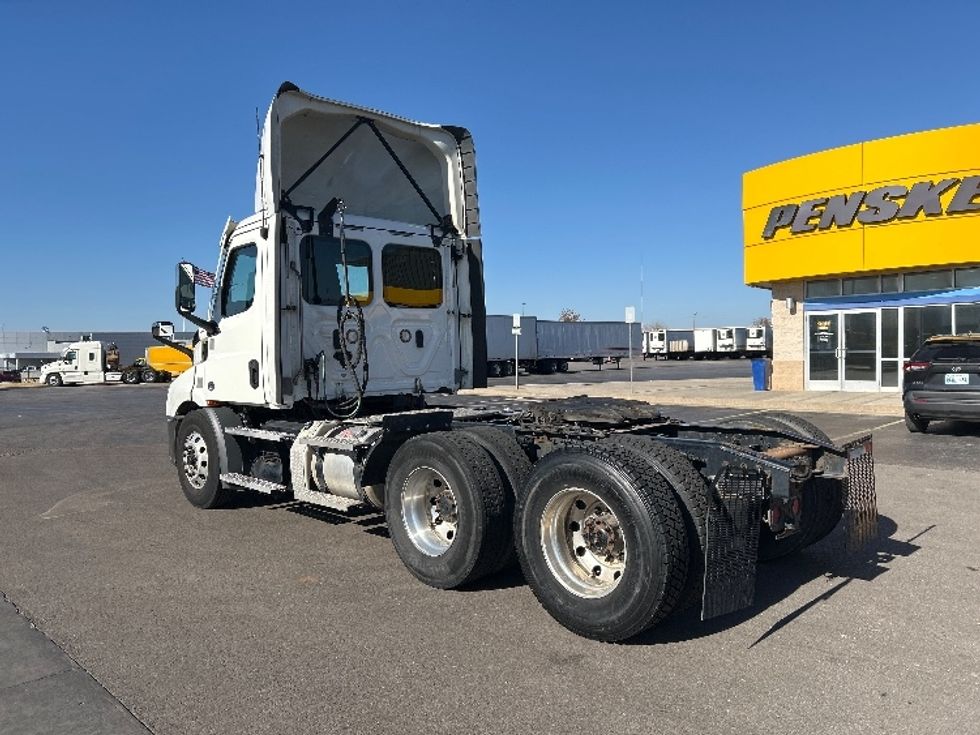 Day Cab Tractor-Heavy Duty Tractors-Freightliner-2021-T11664ST-Oklahoma City-OK-523,303\n\t\tmiles-$ 46,500 - Image 5