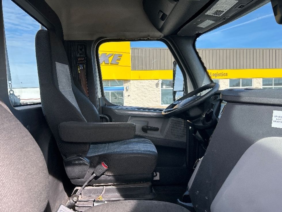 Day Cab Tractor-Heavy Duty Tractors-Freightliner-2021-T11664ST-Oklahoma City-OK-545,909\n\t\tmiles-$ 44,000 - Image 14