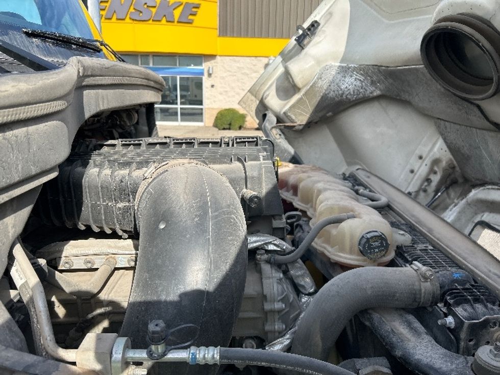 Day Cab Tractor-Heavy Duty Tractors-Freightliner-2021-T11664ST-Oklahoma City-OK-545,909\n\t\tmiles-$ 44,000 - Image 15