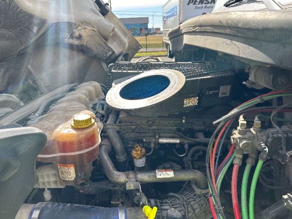 Day Cab Tractor-Heavy Duty Tractors-Freightliner-2021-T11664ST-Oklahoma City-OK-545,909\n\t\tmiles-$ 44,000 - Image 16