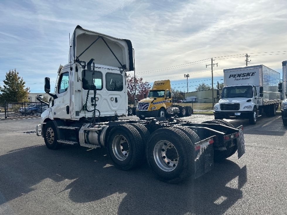 Day Cab Tractor-Heavy Duty Tractors-Freightliner-2021-T11664ST-Oklahoma City-OK-545,909\n\t\tmiles-$ 44,000 - Image 5