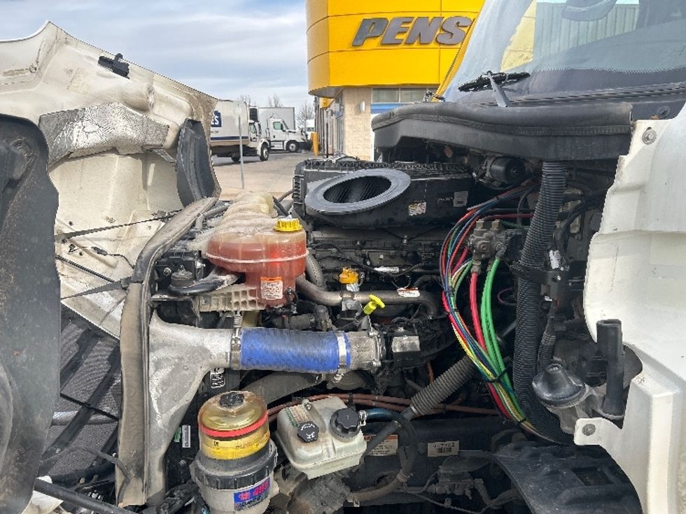 Day Cab Tractor-Heavy Duty Tractors-Freightliner-2021-T11664ST-Oklahoma City-OK-600,018\n\t\tmiles-$ 38,000 - Image 16