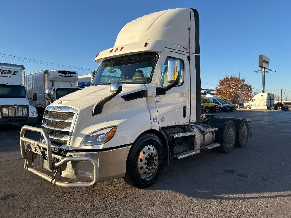 Day Cab Tractor-Heavy Duty Tractors-Freightliner-2021-T11664ST-Oklahoma City-OK-600,018\n\t\tmiles-$ 38,000 - Image 3