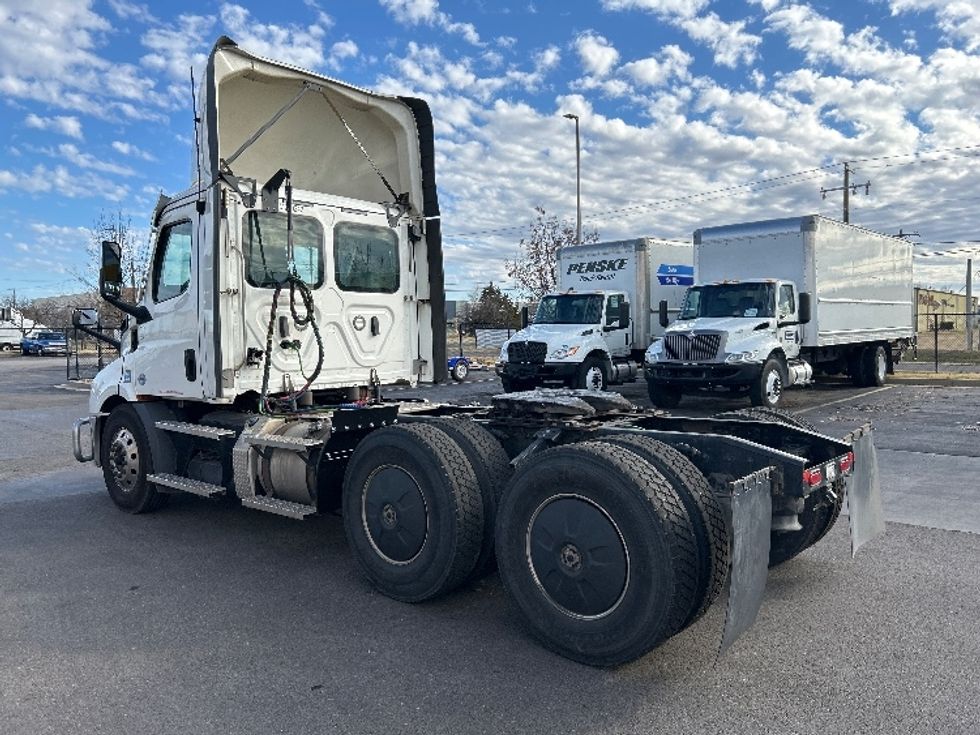 Day Cab Tractor-Heavy Duty Tractors-Freightliner-2021-T11664ST-Oklahoma City-OK-600,018\n\t\tmiles-$ 38,000 - Image 5