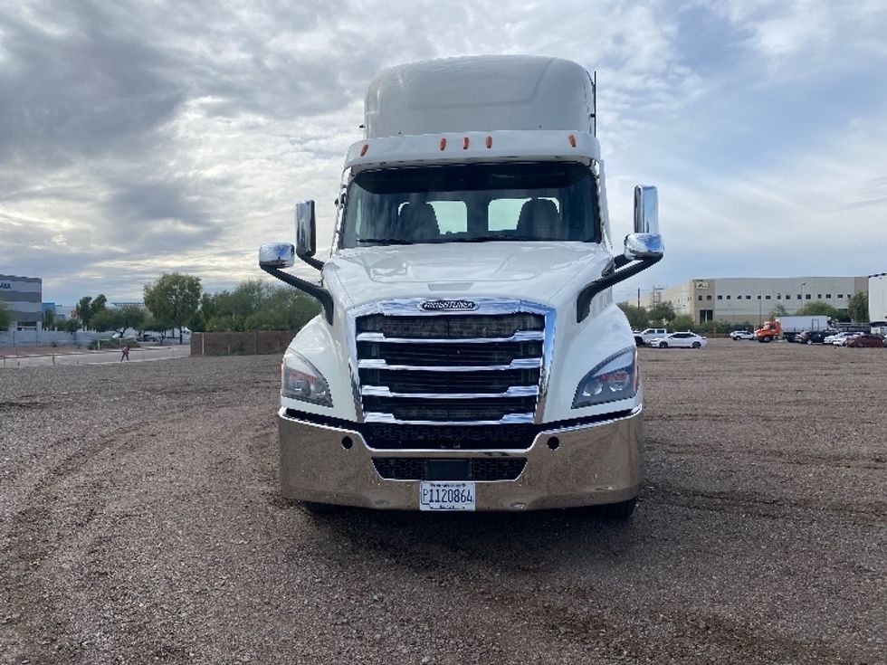 Day Cab Tractor-Heavy Duty Tractors-Freightliner-2021-T11664ST-Phoenix-AZ-343,589\n\t\tmiles-$ 62,500 - Image 2