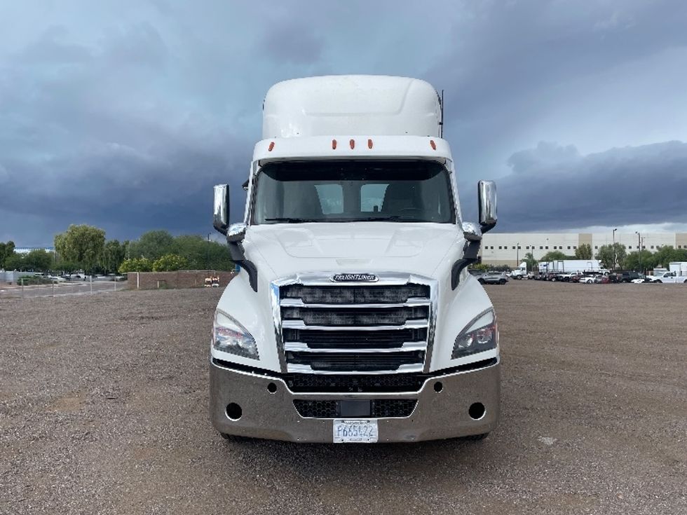Day Cab Tractor-Heavy Duty Tractors-Freightliner-2021-T11664ST-Phoenix-AZ-415,149\n\t\tmiles-$ 55,500 - Image 2