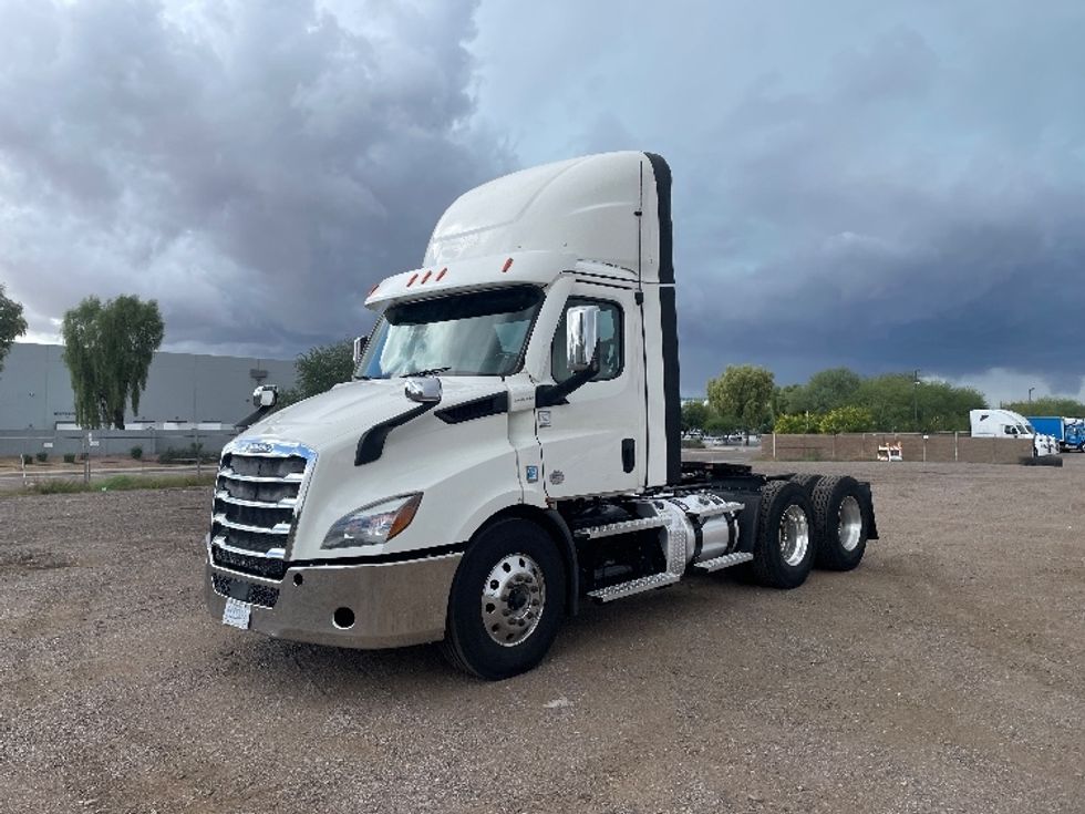 Day Cab Tractor-Heavy Duty Tractors-Freightliner-2021-T11664ST-Phoenix-AZ-415,149\n\t\tmiles-$ 55,500 - Image 3