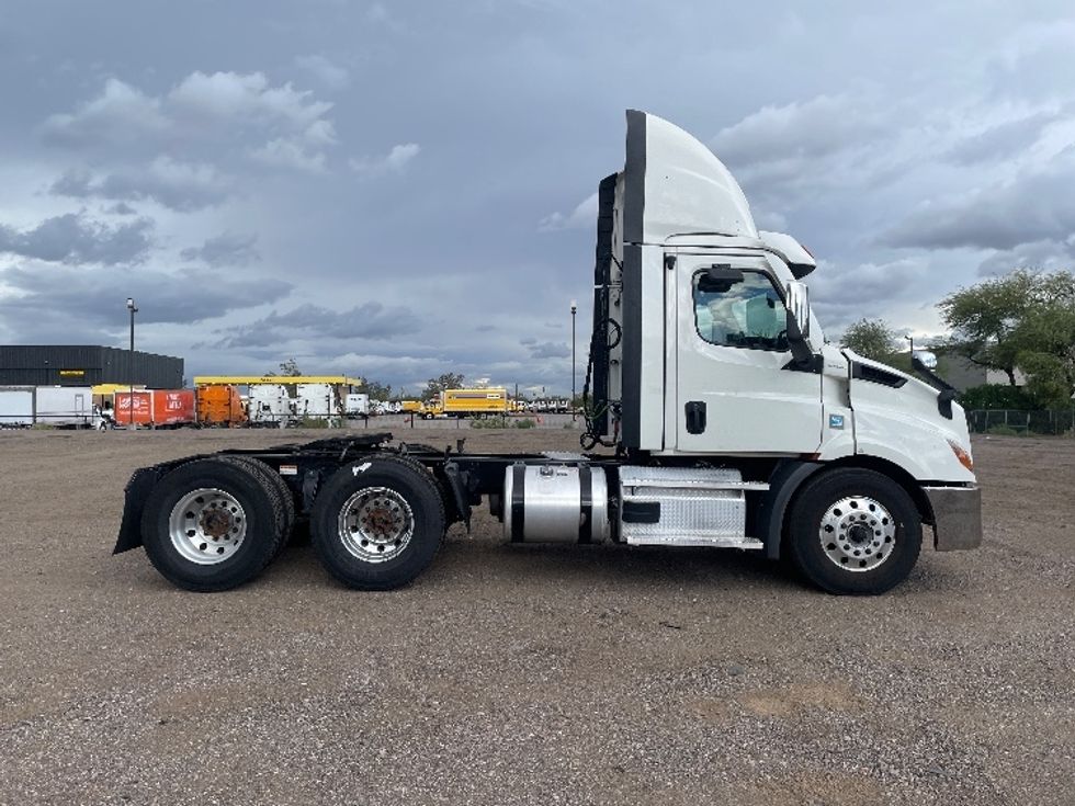 Day Cab Tractor-Heavy Duty Tractors-Freightliner-2021-T11664ST-Phoenix-AZ-415,149\n\t\tmiles-$ 55,500 - Image 8