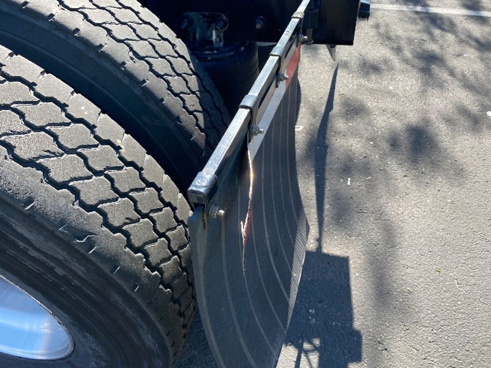 Day Cab Tractor-Heavy Duty Tractors-Freightliner-2021-T11664ST-Phoenix-AZ-427,498\n\t\tmiles-$ 54,250 - Image 18