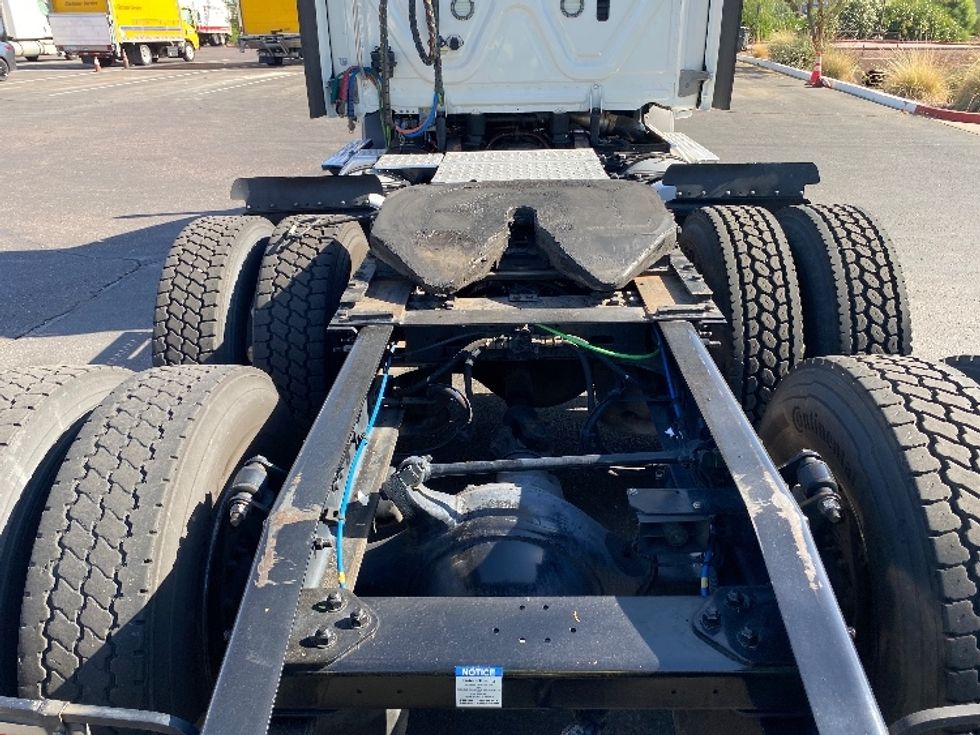 Day Cab Tractor-Heavy Duty Tractors-Freightliner-2021-T11664ST-Phoenix-AZ-427,498\n\t\tmiles-$ 54,250 - Image 6