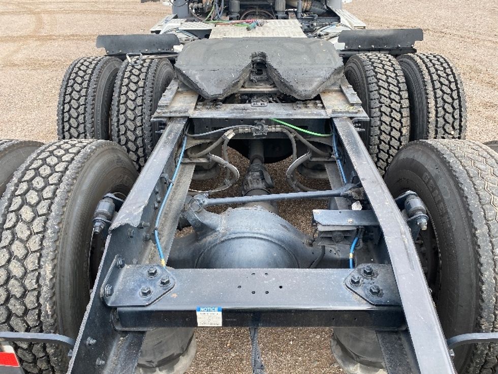 Day Cab Tractor-Heavy Duty Tractors-Freightliner-2021-T11664ST-Phoenix-AZ-447,345\n\t\tmiles-$ 54,250 - Image 6