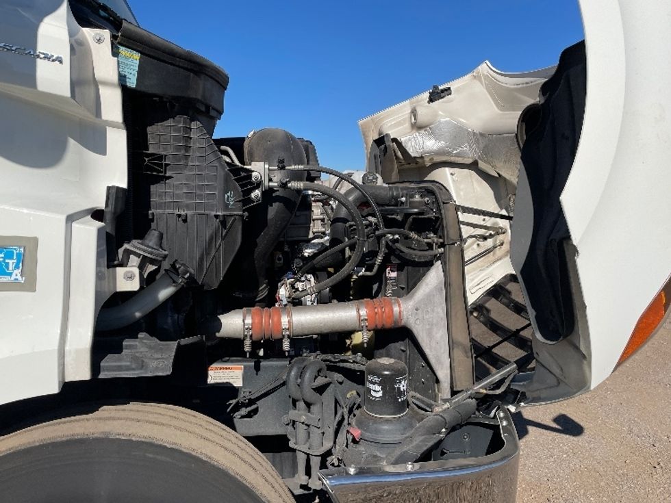 Day Cab Tractor-Heavy Duty Tractors-Freightliner-2021-T11664ST-Phoenix-AZ-457,225\n\t\tmiles-$ 51,250 - Image 15