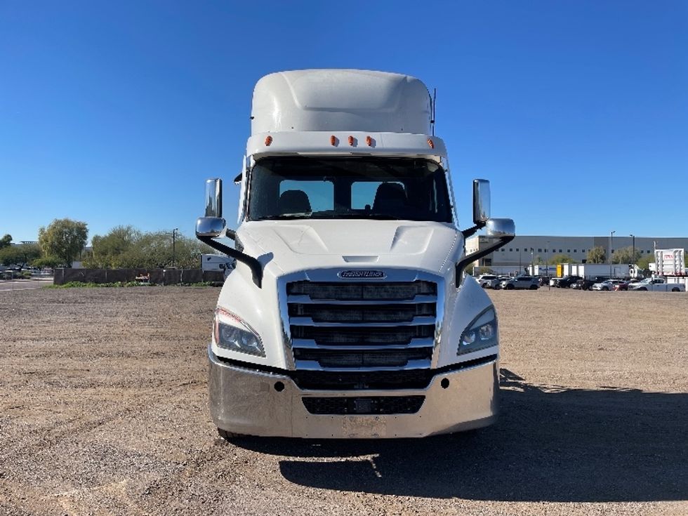 Day Cab Tractor-Heavy Duty Tractors-Freightliner-2021-T11664ST-Phoenix-AZ-457,225\n\t\tmiles-$ 51,250 - Image 2