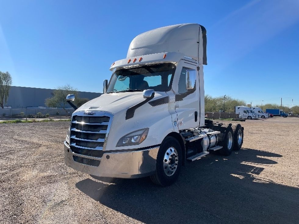 Day Cab Tractor-Heavy Duty Tractors-Freightliner-2021-T11664ST-Phoenix-AZ-457,225\n\t\tmiles-$ 51,250 - Image 3