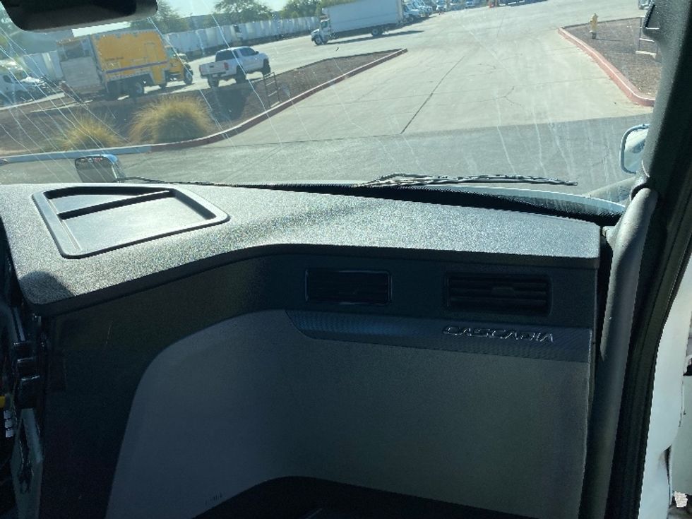 Day Cab Tractor-Heavy Duty Tractors-Freightliner-2021-T11664ST-Phoenix-AZ-474,823\n\t\tmiles-$ 49,500 - Image 13