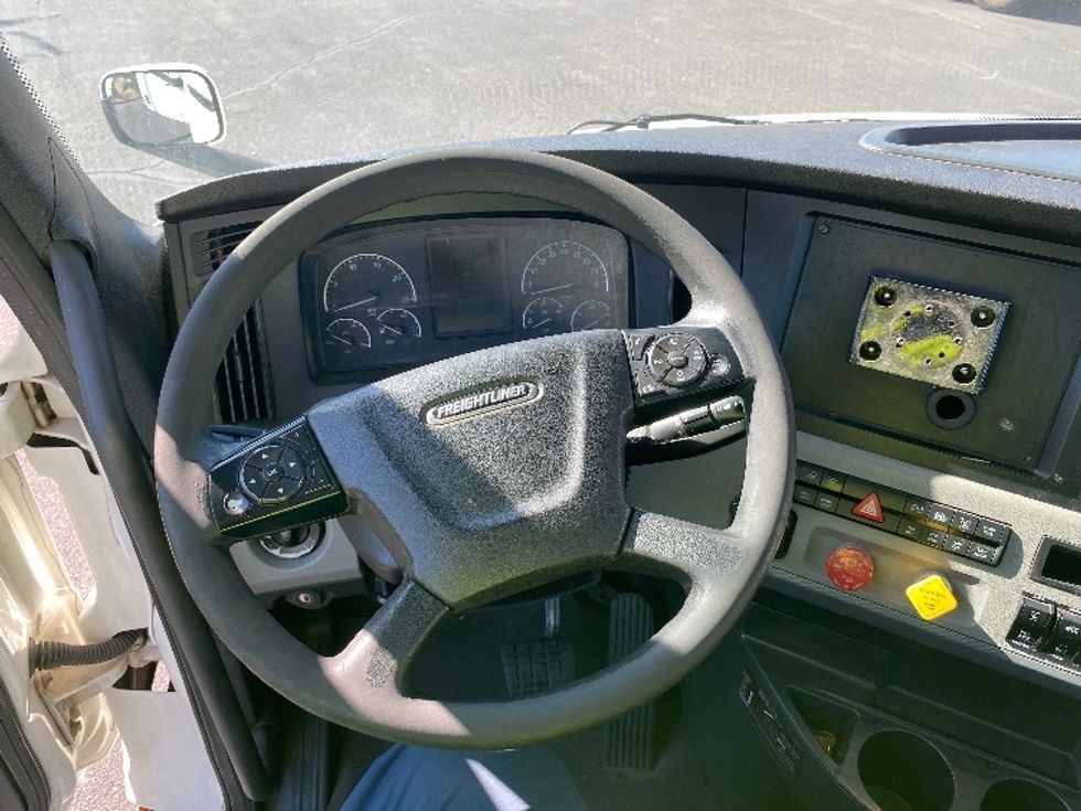 Day Cab Tractor-Heavy Duty Tractors-Freightliner-2021-T11664ST-Phoenix-AZ-495,623\n\t\tmiles-$ 47,250 - Image 11