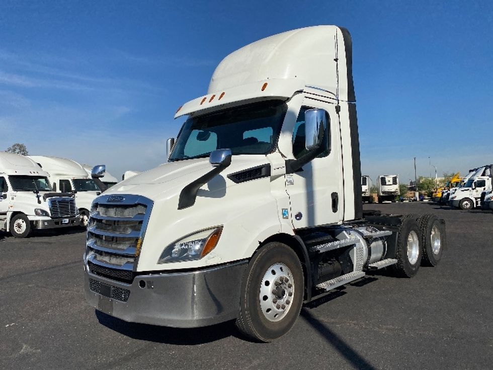 Day Cab Tractor-Heavy Duty Tractors-Freightliner-2021-T11664ST-Phoenix-AZ-495,623\n\t\tmiles-$ 47,250 - Image 3