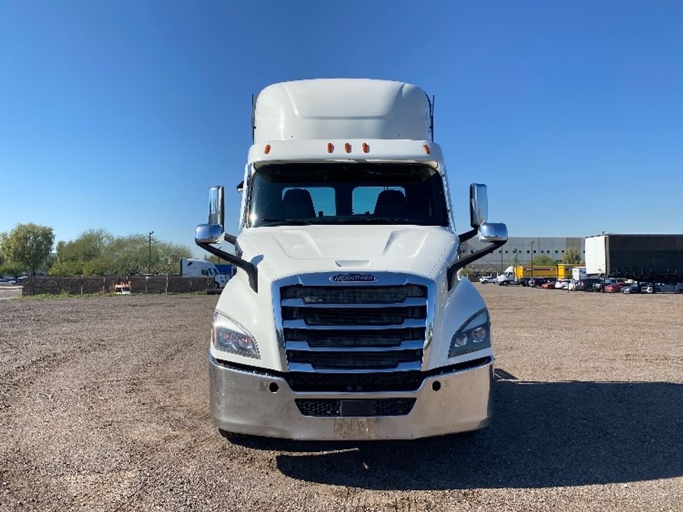 Day Cab Tractor-Heavy Duty Tractors-Freightliner-2021-T11664ST-Phoenix-AZ-498,172\n\t\tmiles-$ 47,000 - Image 2