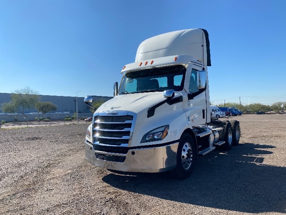 Day Cab Tractor-Heavy Duty Tractors-Freightliner-2021-T11664ST-Phoenix-AZ-498,172\n\t\tmiles-$ 47,000 - Image 3