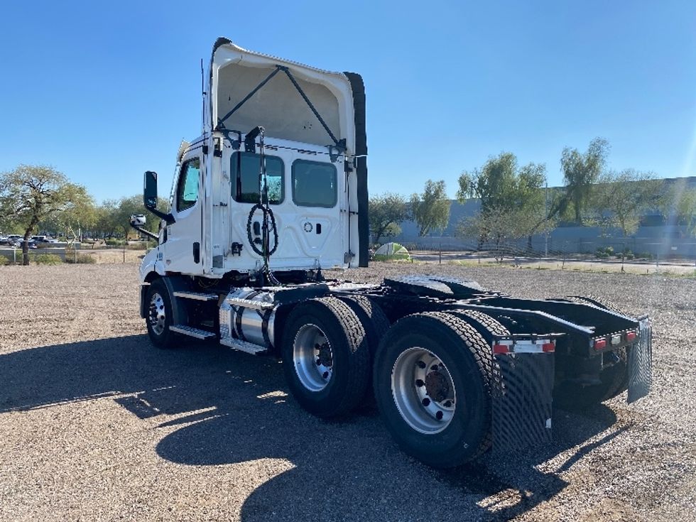 Day Cab Tractor-Heavy Duty Tractors-Freightliner-2021-T11664ST-Phoenix-AZ-498,172\n\t\tmiles-$ 47,000 - Image 5