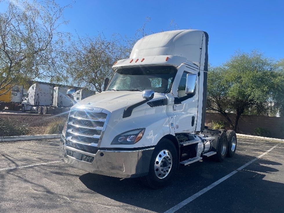 Day Cab Tractor-Heavy Duty Tractors-Freightliner-2021-T11664ST-Phoenix-AZ-499,730\n\t\tmiles-$ 47,750 - Image 3