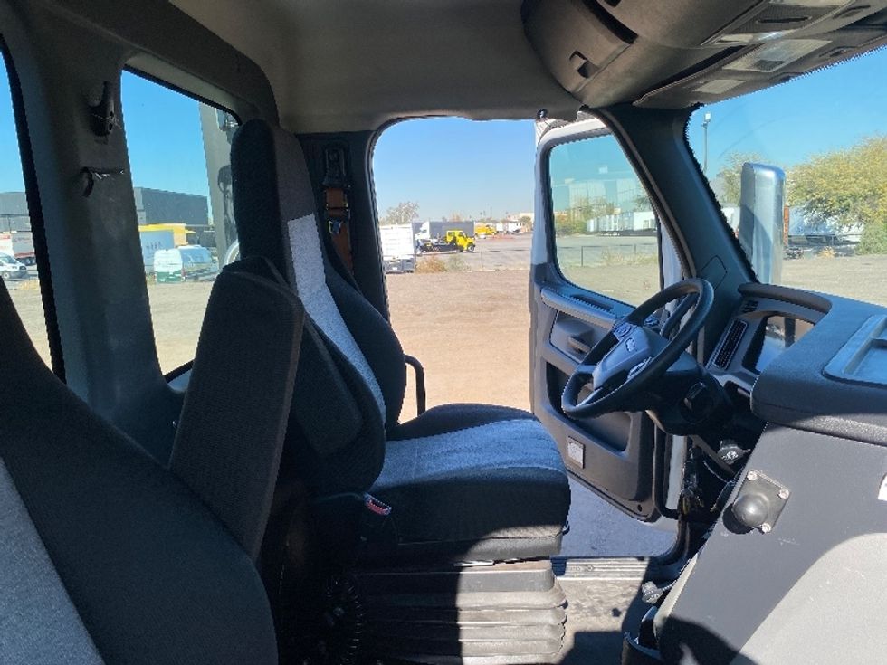 Day Cab Tractor-Heavy Duty Tractors-Freightliner-2021-T11664ST-Phoenix-AZ-532,146\n\t\tmiles-$ 43,500 - Image 14