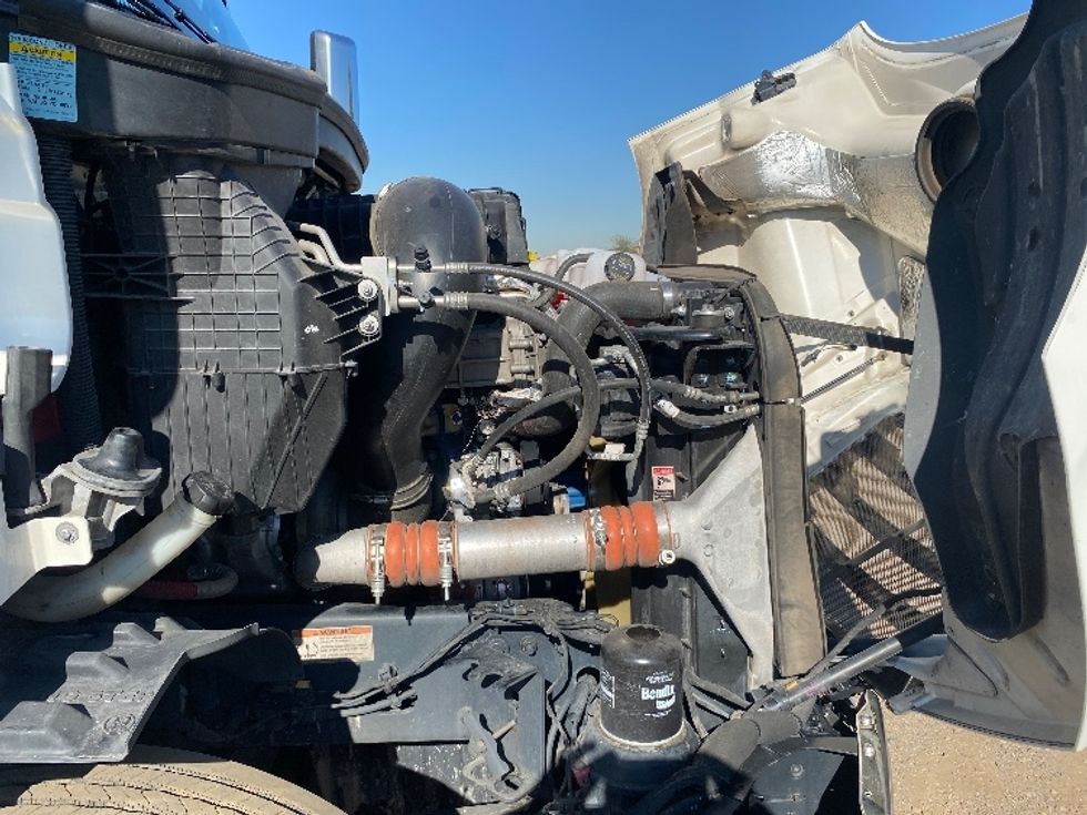 Day Cab Tractor-Heavy Duty Tractors-Freightliner-2021-T11664ST-Phoenix-AZ-532,146\n\t\tmiles-$ 43,500 - Image 15