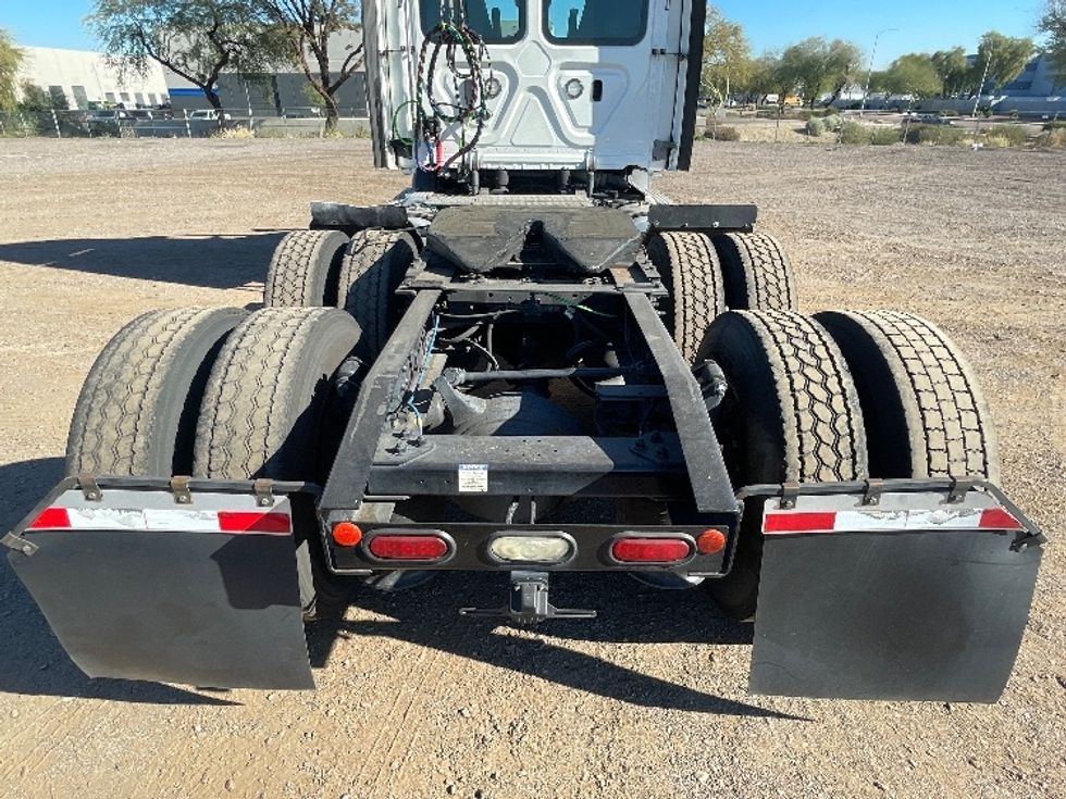 Day Cab Tractor-Heavy Duty Tractors-Freightliner-2021-T11664ST-Phoenix-AZ-617,541\n\t\tmiles-$ 29,000 - Image 6