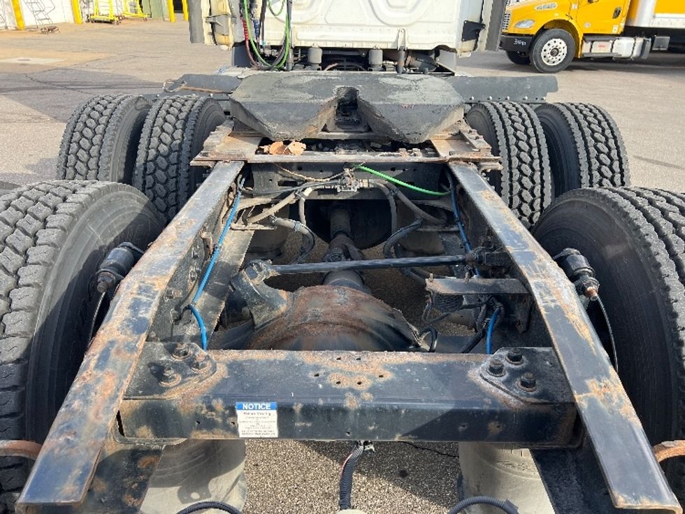 Day Cab Tractor-Heavy Duty Tractors-Freightliner-2021-T11664ST-Plymouth-MI-259,505\n\t\tmiles-$ 61,000 - Image 6