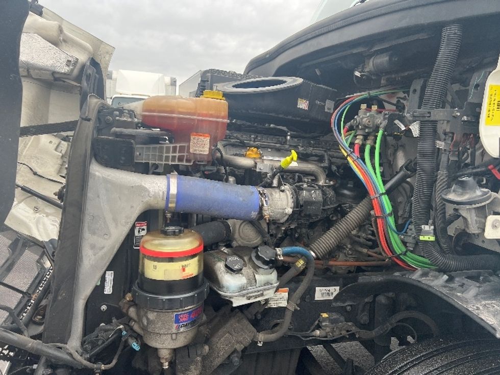 Day Cab Tractor-Heavy Duty Tractors-Freightliner-2021-T11664ST-Plymouth-MI-342,613\n\t\tmiles-$ 54,750 - Image 16