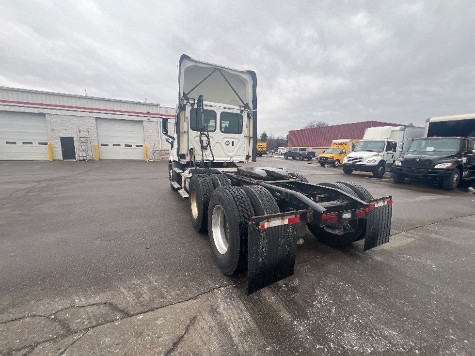 Day Cab Tractor-Heavy Duty Tractors-Freightliner-2021-T11664ST-Plymouth-MI-342,613\n\t\tmiles-$ 54,750 - Image 5