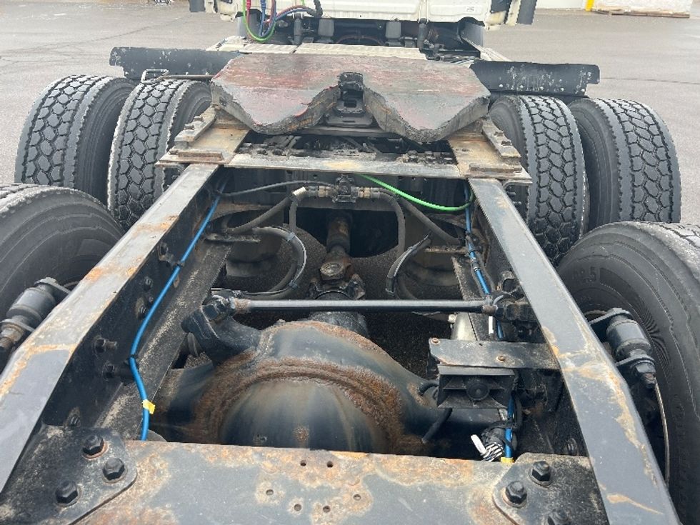 Day Cab Tractor-Heavy Duty Tractors-Freightliner-2021-T11664ST-Plymouth-MI-342,613\n\t\tmiles-$ 54,750 - Image 6