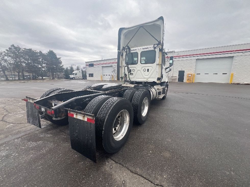Day Cab Tractor-Heavy Duty Tractors-Freightliner-2021-T11664ST-Plymouth-MI-342,613\n\t\tmiles-$ 54,750 - Image 7