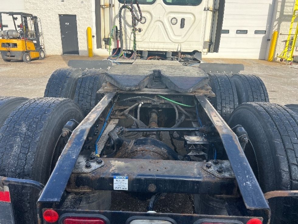 Day Cab Tractor-Heavy Duty Tractors-Freightliner-2021-T11664ST-Plymouth-MI-360,616\n\t\tmiles-$ 55,500 - Image 10