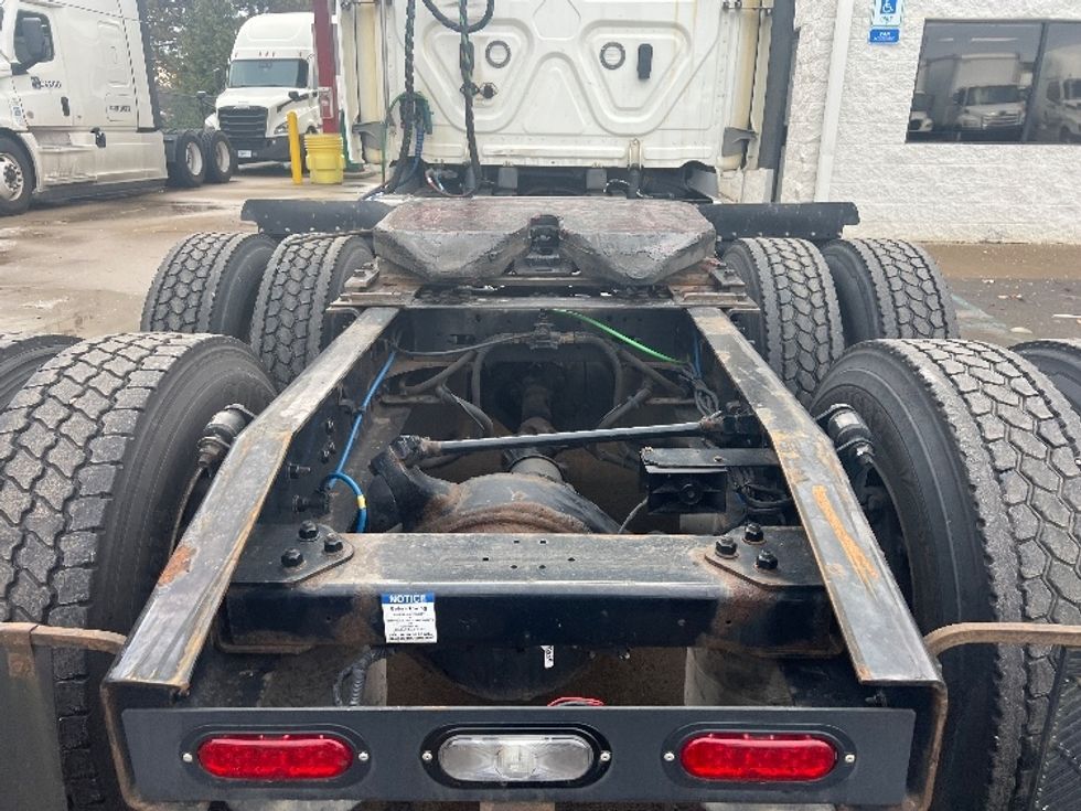 Day Cab Tractor-Heavy Duty Tractors-Freightliner-2021-T11664ST-Plymouth-MI-361,963\n\t\tmiles-$ 53,750 - Image 6