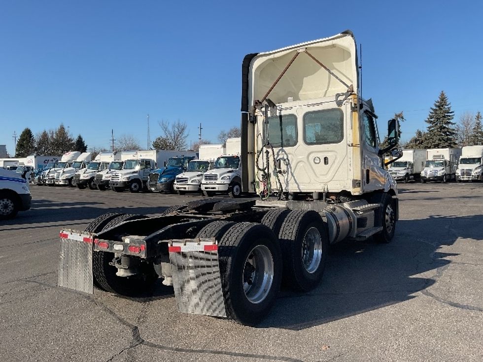 Day Cab Tractor-Heavy Duty Tractors-Freightliner-2021-T11664ST-Plymouth-MI-367,593\n\t\tmiles-$ 52,250 - Image 7