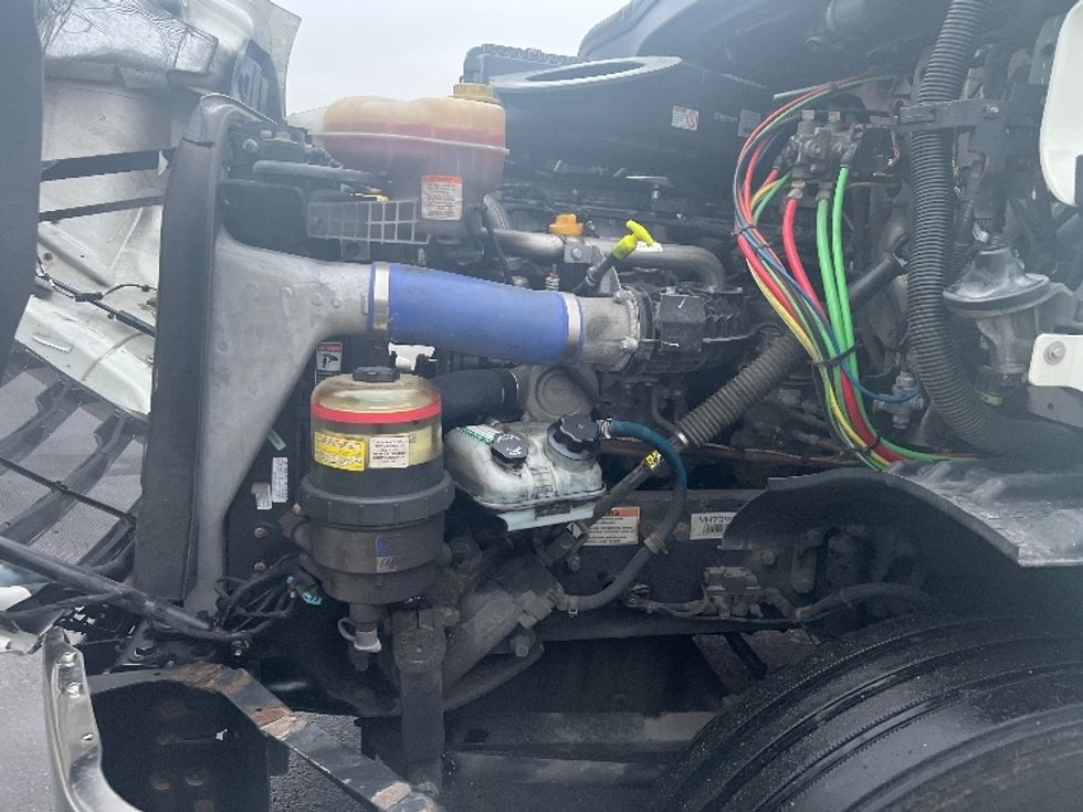 Day Cab Tractor-Heavy Duty Tractors-Freightliner-2021-T11664ST-Plymouth-MI-375,483\n\t\tmiles-$ 53,000 - Image 16